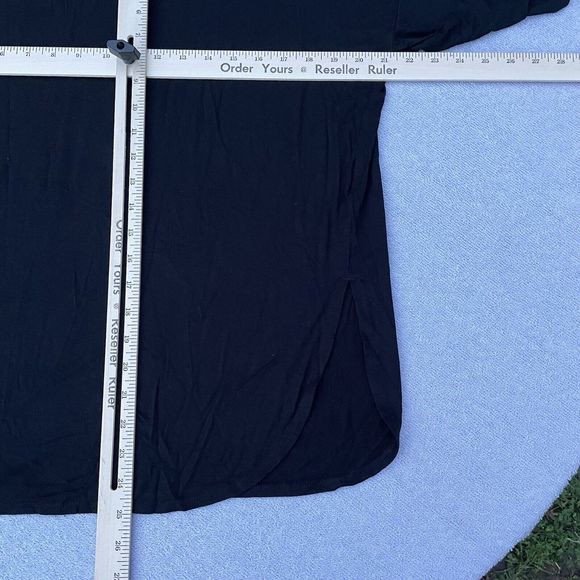 Babaton Aritzia Norris Shirt Women's Size Large Black 3/4 Sleeve Side Slits Top - Picture 10 of 15